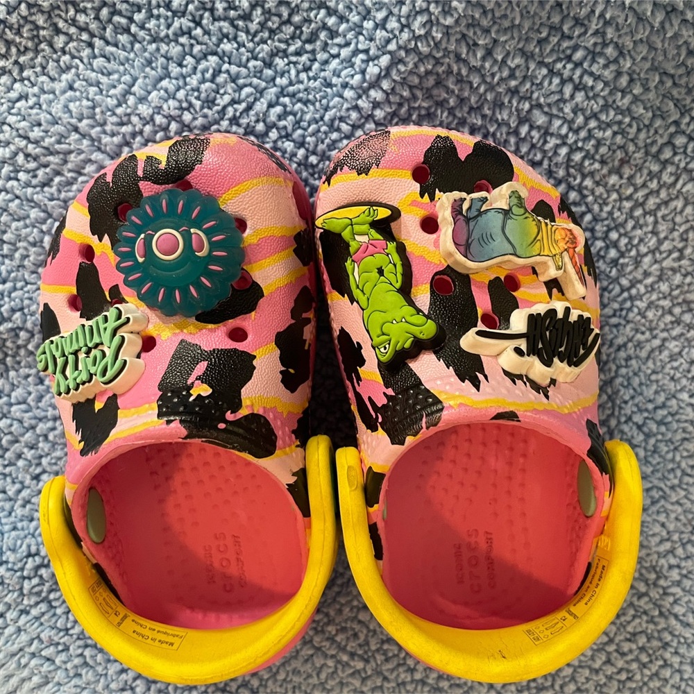 Toddler crocs
